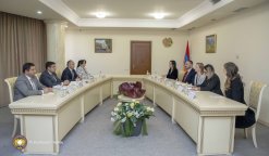 В Следственном комитете РА были обсуждены вопросы сотрудничества с США в области борьбы с отмыванием денег в Армении (фото)